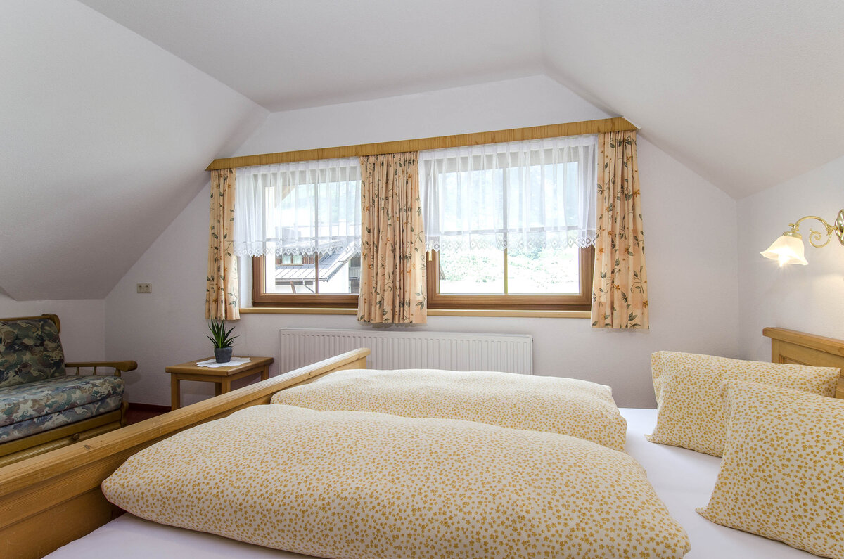  Gemütliche Panoramawohnung im Landhausstil mit herrlichem Ausblick – der gesamte 2. Stock gehört&hellip;