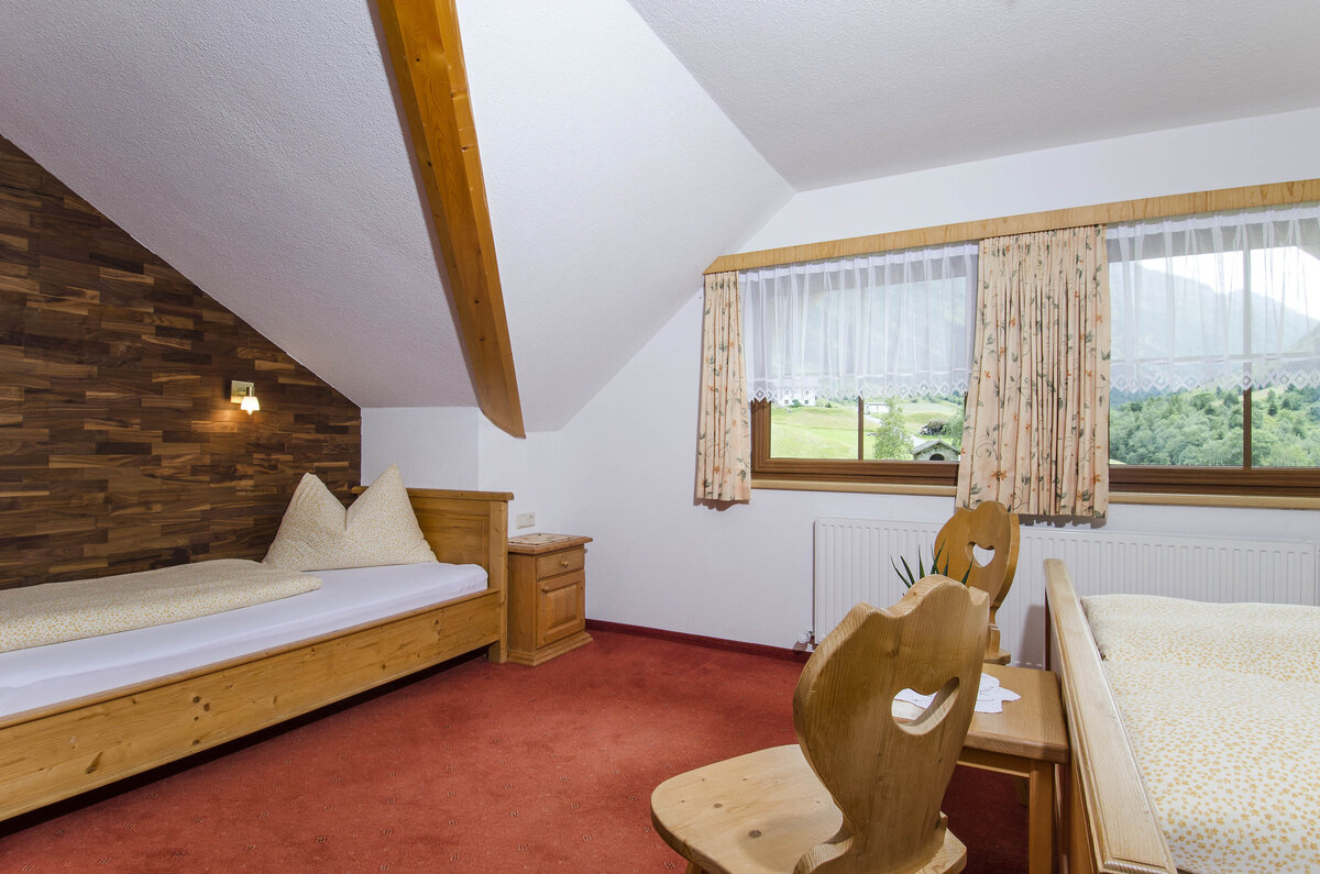  Gemütliche Panoramawohnung im Landhausstil mit herrlichem Ausblick – der gesamte 2. Stock gehört&hellip;